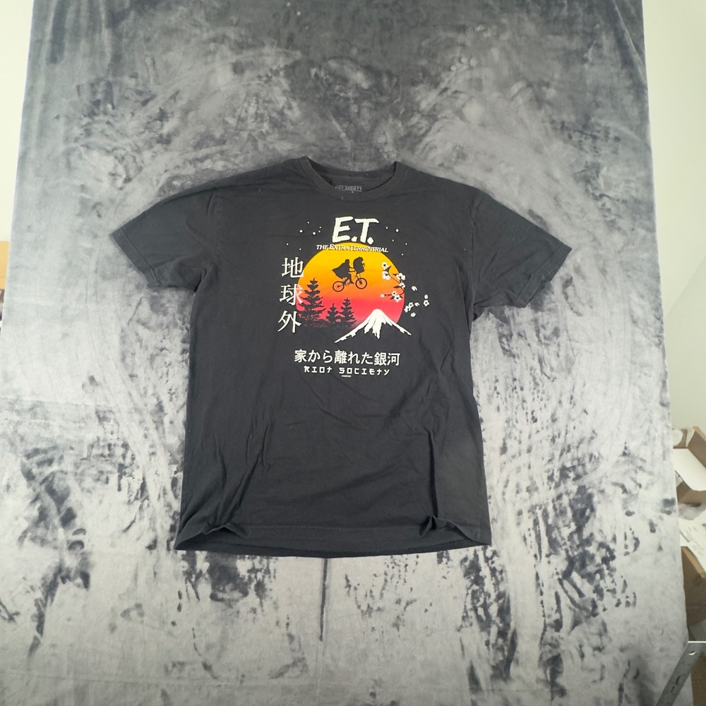 Riot Society T-Shirt Mens XL Black ET Extra Terrestrial Japanese Mount Fuji 4963